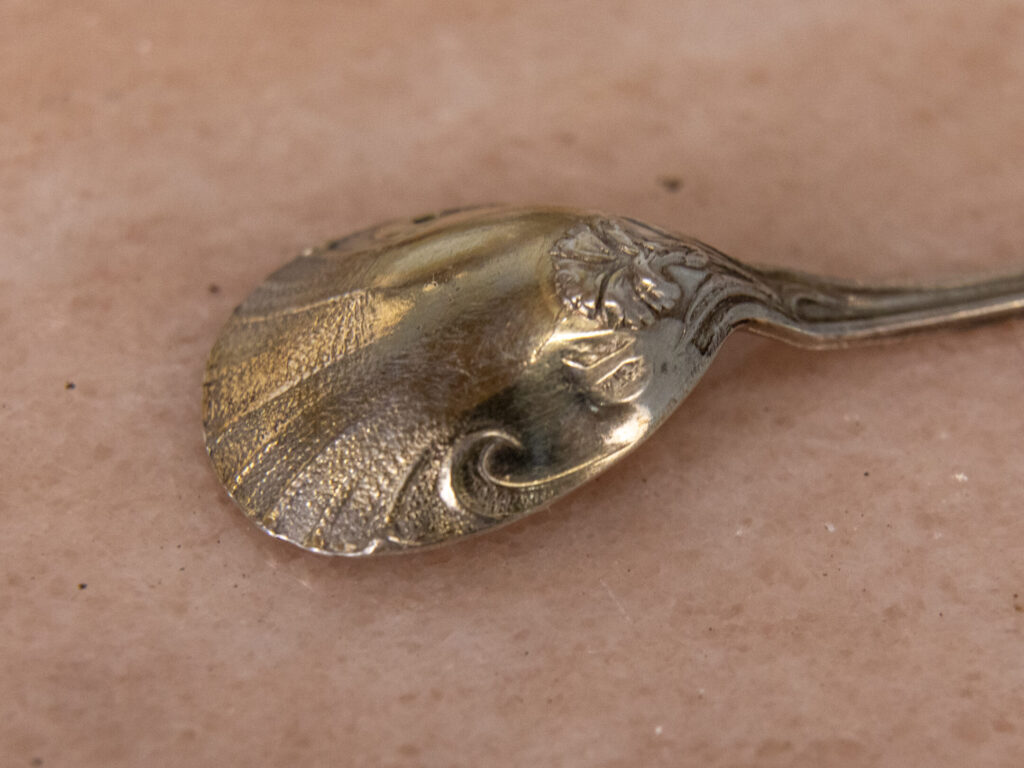 Антикварний срібний набір для спецій