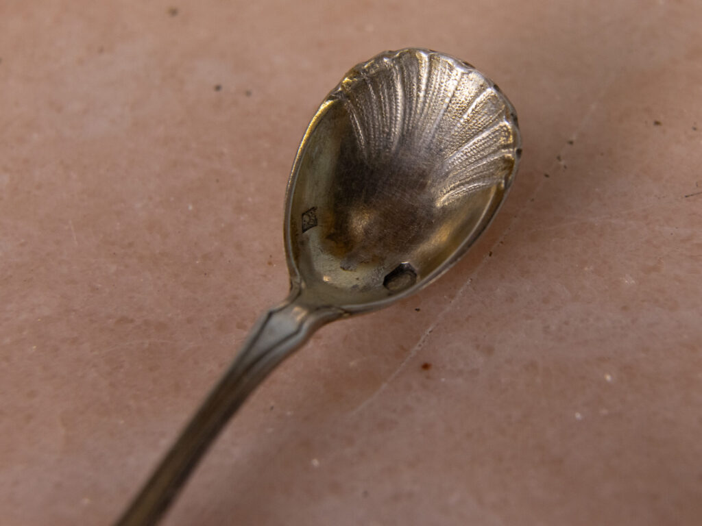 Антикварний срібний набір для спецій