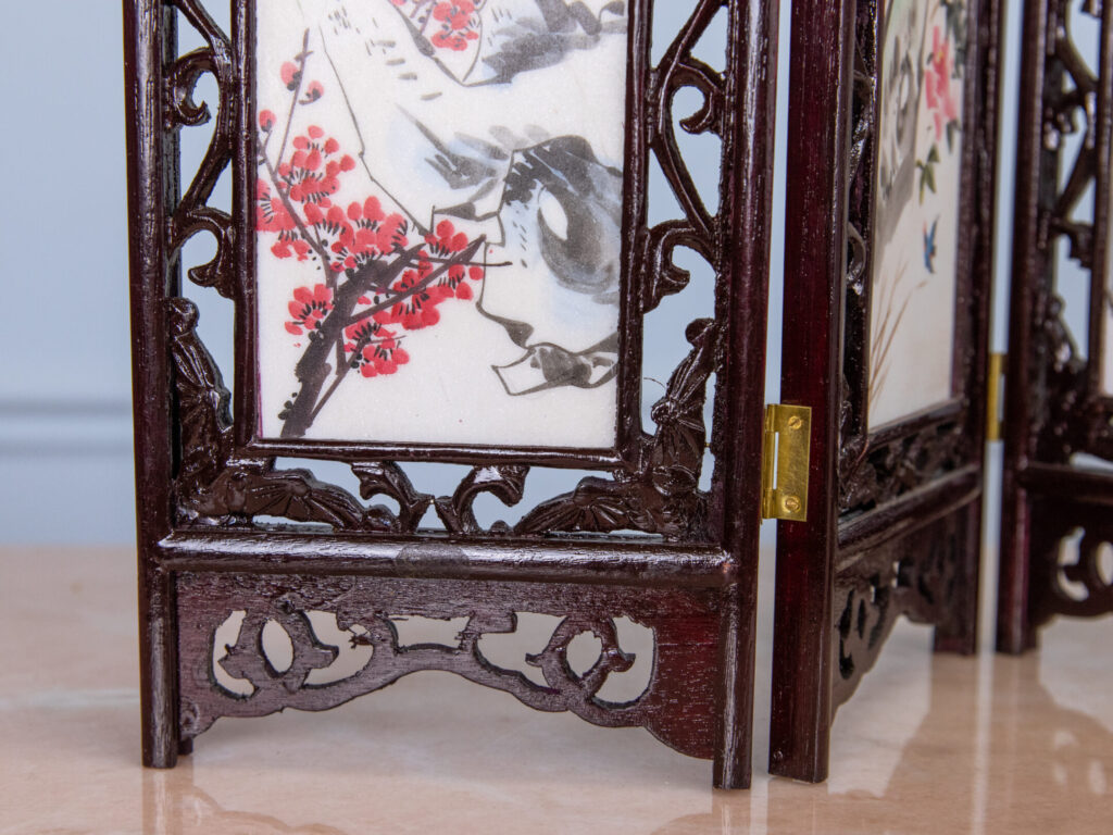 Настільна ширма в східному стилі