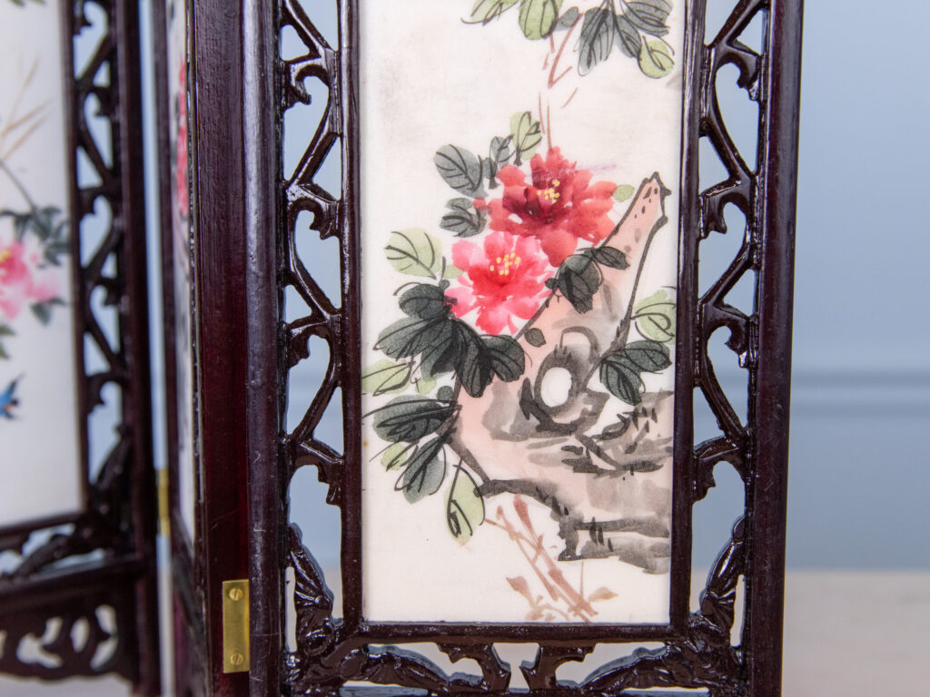 Настільна ширма в східному стилі