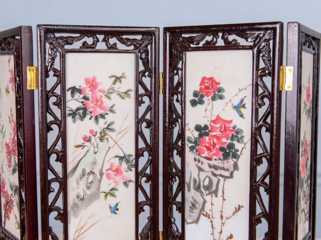 Настільна ширма в східному стилі