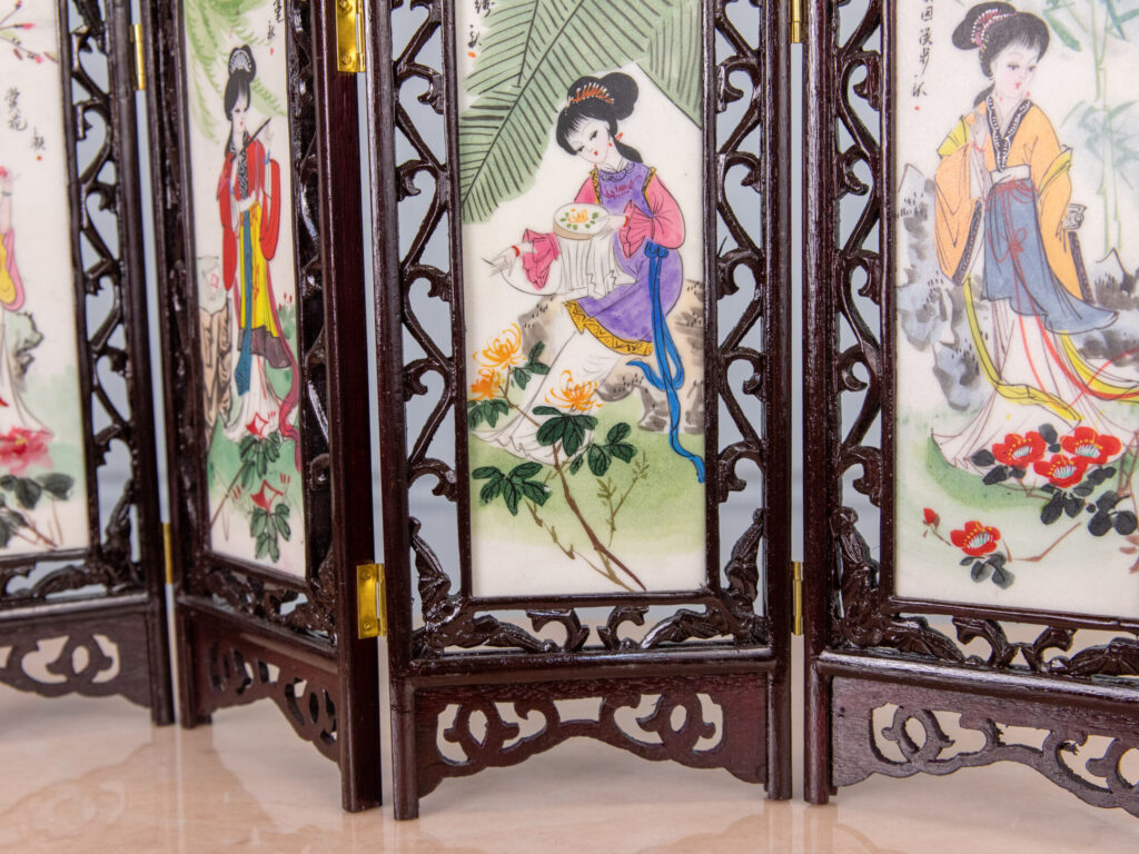 Настільна ширма в східному стилі
