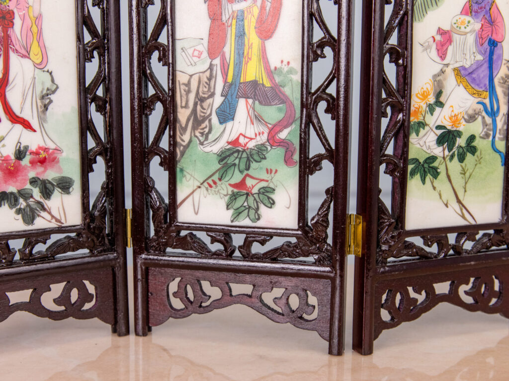 Настільна ширма в східному стилі