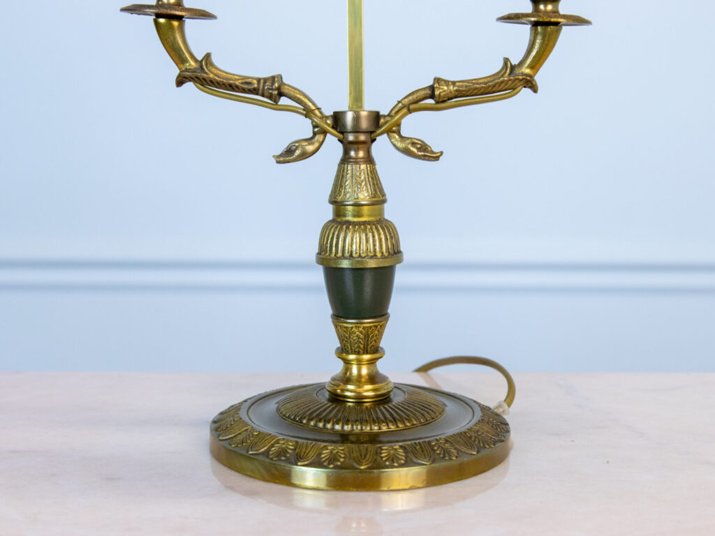 BN4A6508 Вінтажна настільна лампа Bouillotte