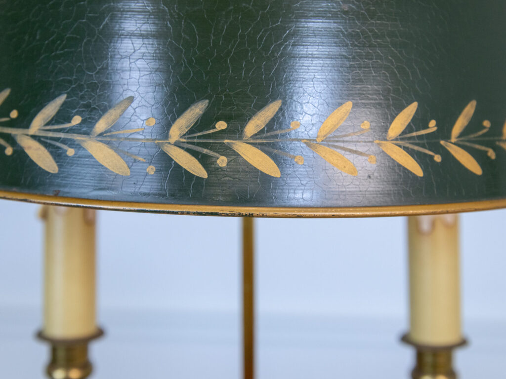 BN4A6532 Вінтажна настільна лампа Bouillotte