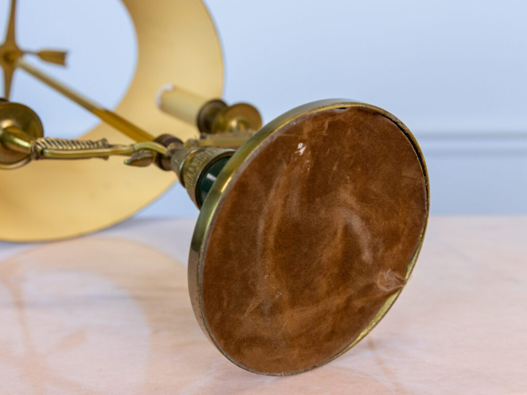 BN4A6539 Вінтажна настільна лампа Bouillotte