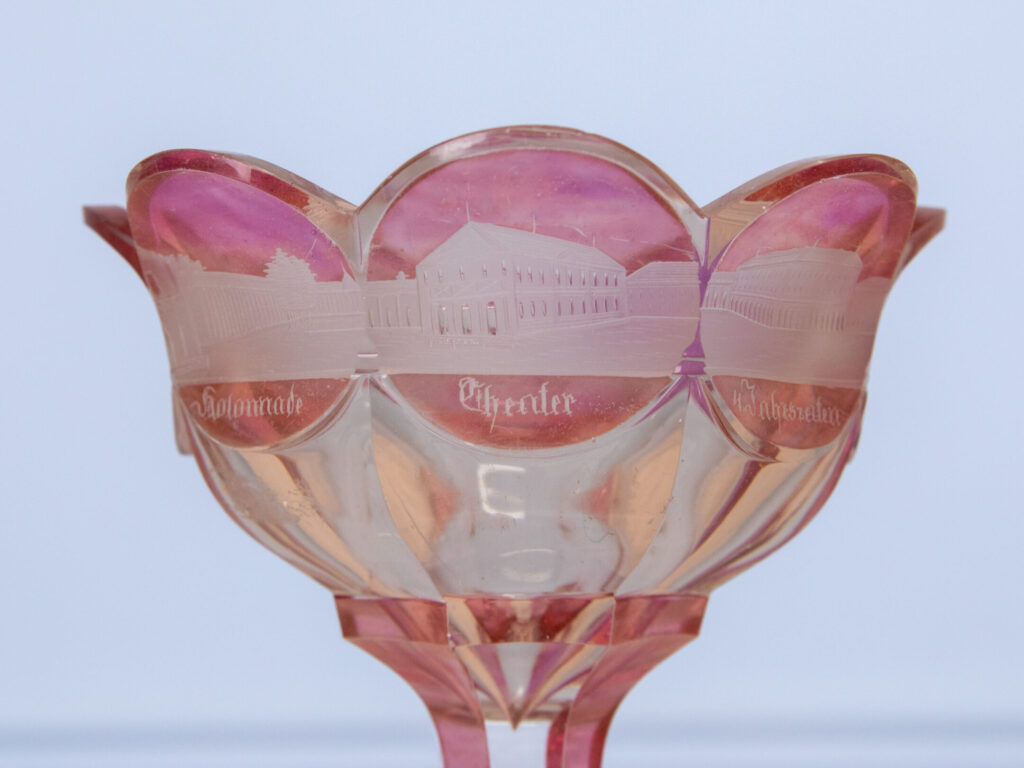 Вінтажна кришталева ваза