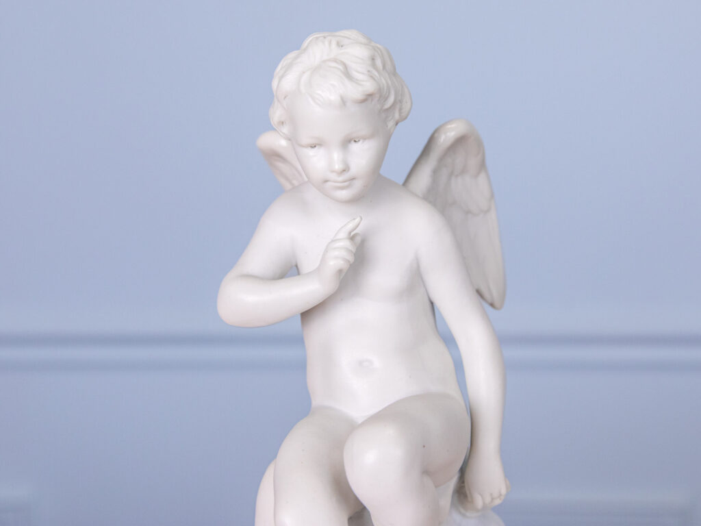 Парні бісквітні статуетки «Амур і Психея» (за моделями Е.Фальконе)