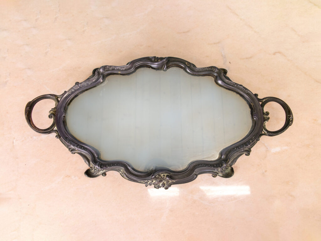 BN4A6740 Антикварна підставка-таця в стилі Людовика XV