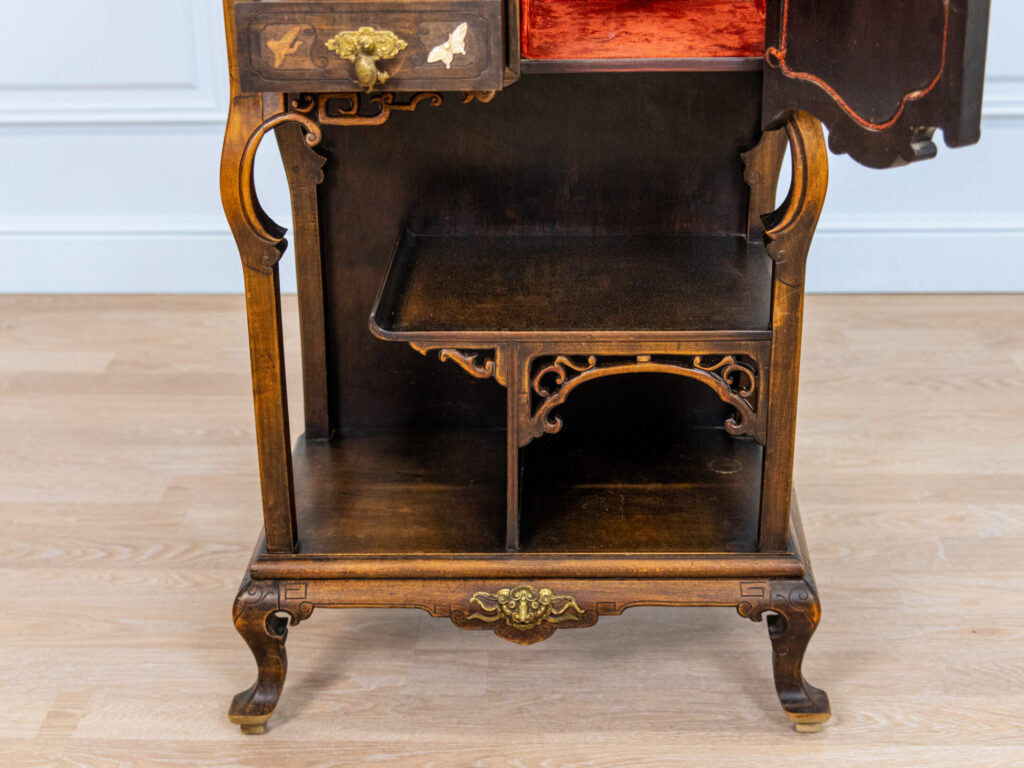 BN4A6851 Антикварна етажерка в стилі Віардо