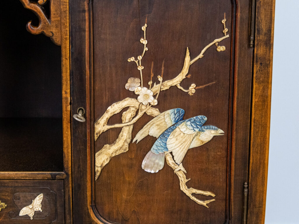 BN4A6863 Антикварна етажерка в стилі Віардо