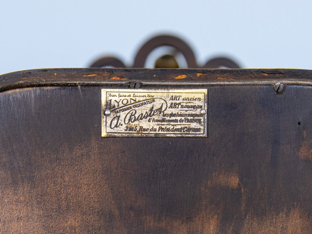 BN4A6888 Антикварна етажерка в стилі Віардо