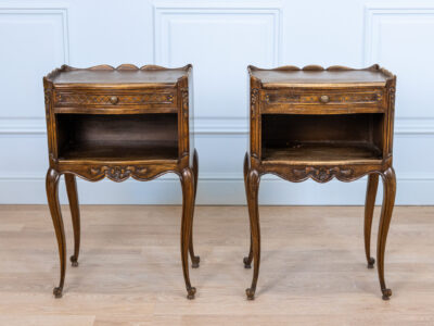 BN4A6961 Вінтажні тумбочки в стилі Людовика XV