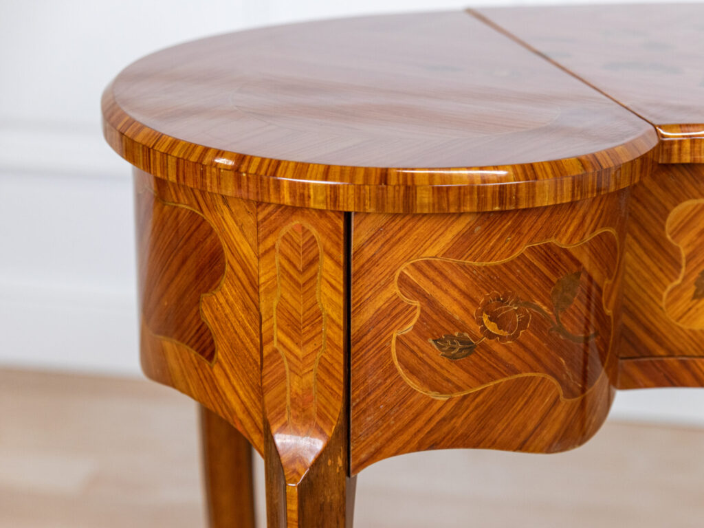 BN4A7002 Вінтажний туалетний столик у стилі Людовика ХV