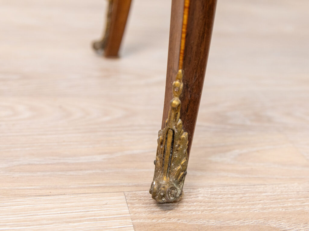 BN4A7021 Вінтажний туалетний столик у стилі Людовика ХV