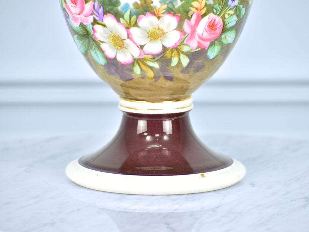 Вінтажна ваза з опалового скла