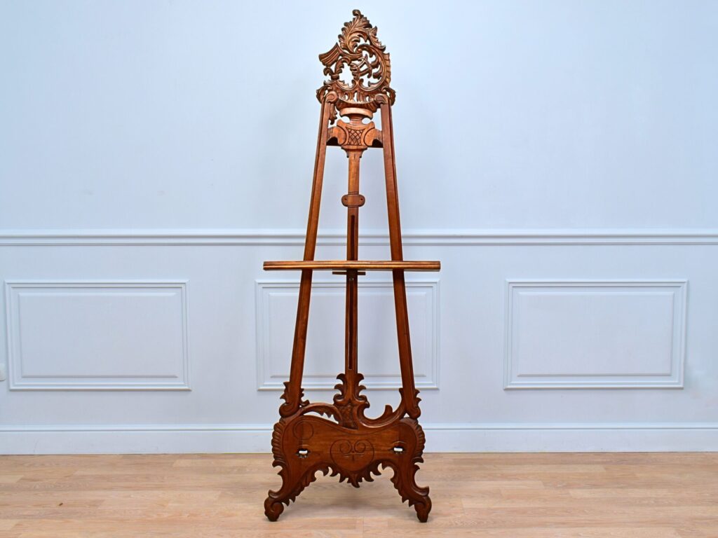Антикварний різьблений мольберт