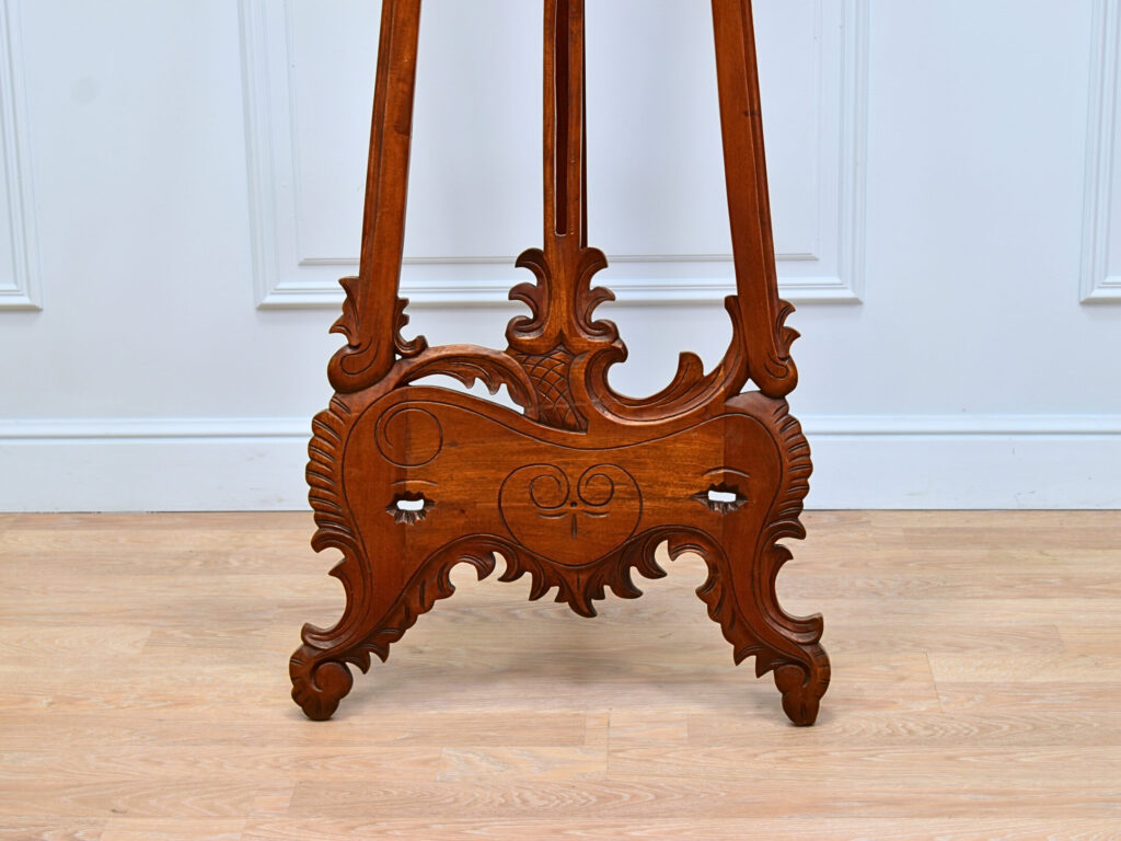 Антикварний різьблений мольберт