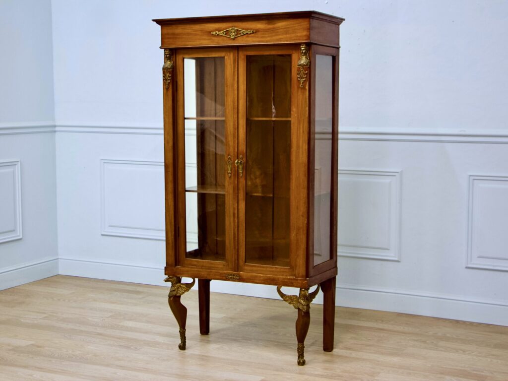 IMG_0435 Антикварна вітрина в стилі Ампір