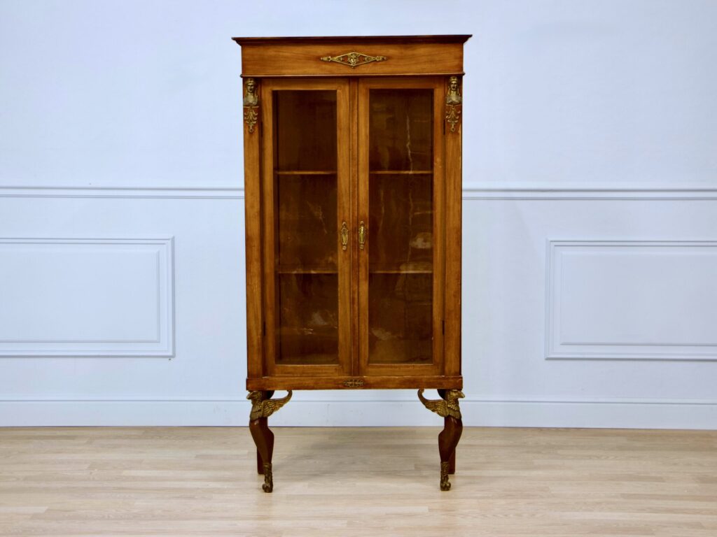 IMG_0436 Антикварна вітрина в стилі Ампір