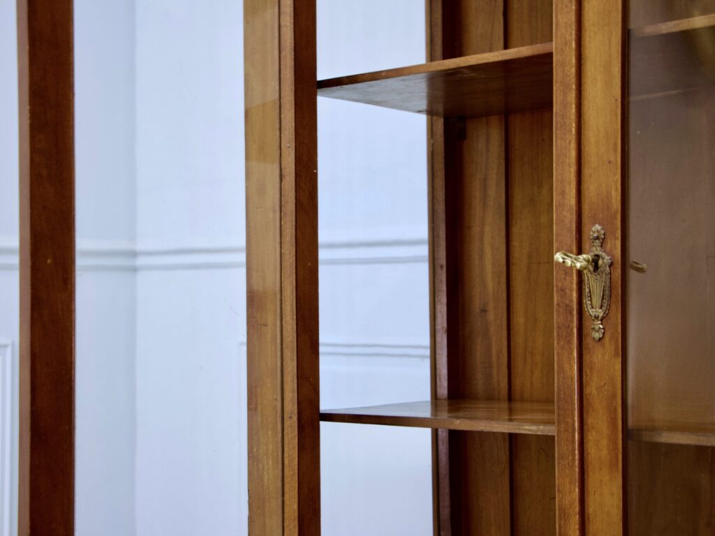 IMG_0449 Антикварна вітрина в стилі Ампір