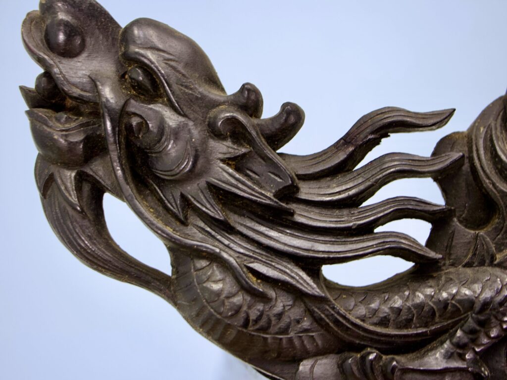 IMG_0526 Антикварна вітрина в східному стилі