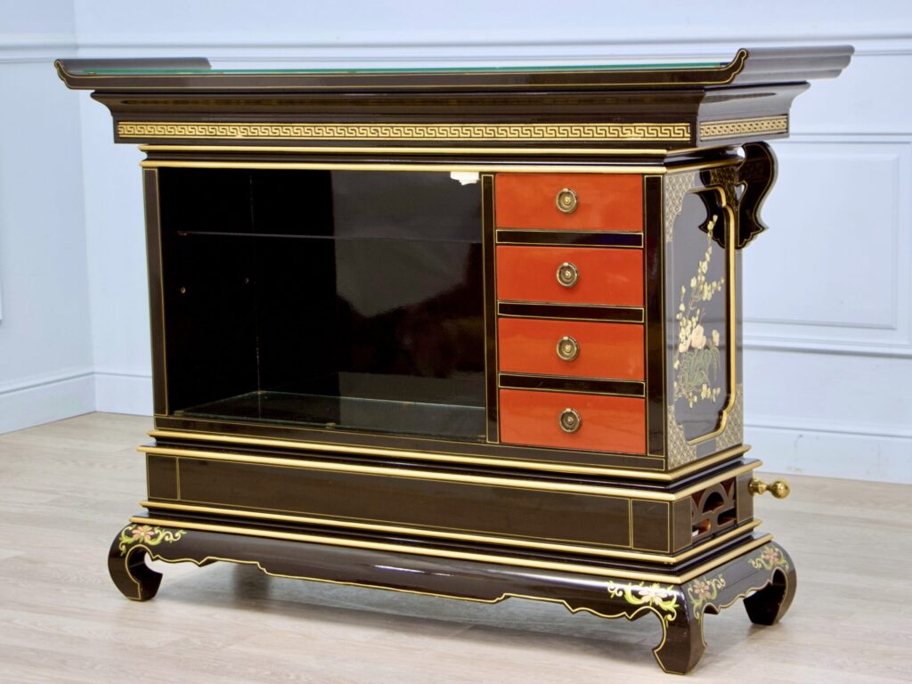 Антикварний комод-бар у стилі Шинуазрі