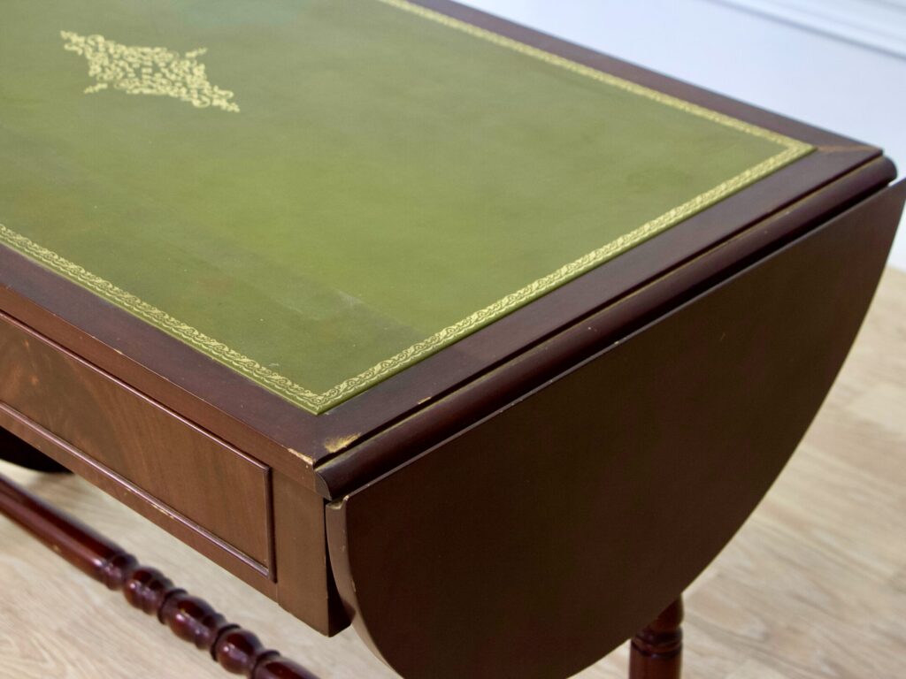 Вінтажний кабінетний набір у стилі Chesterfield