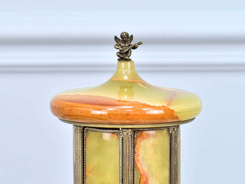 Вінтажний х'юмідор, Reuge