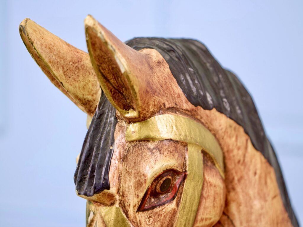 Вінтажний коник-гойдалка