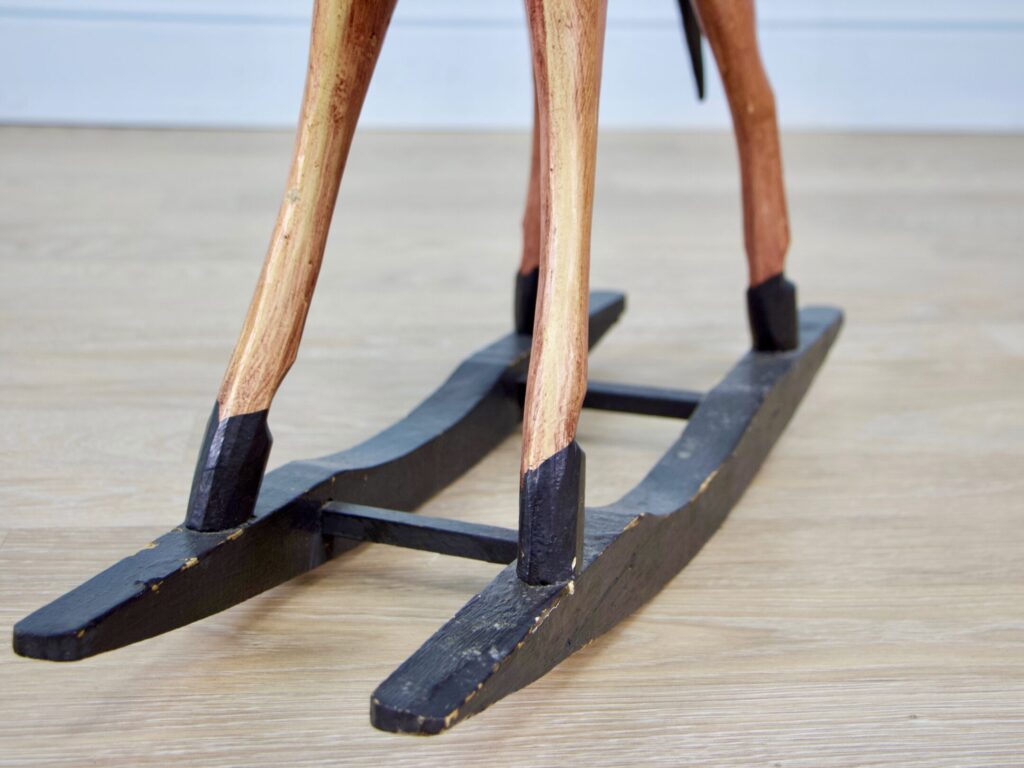 Вінтажний коник-гойдалка