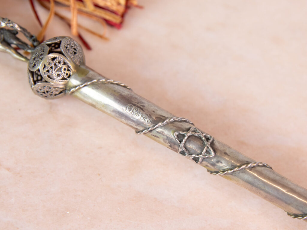 Антикварна срібна указка (яд) для читання Тори