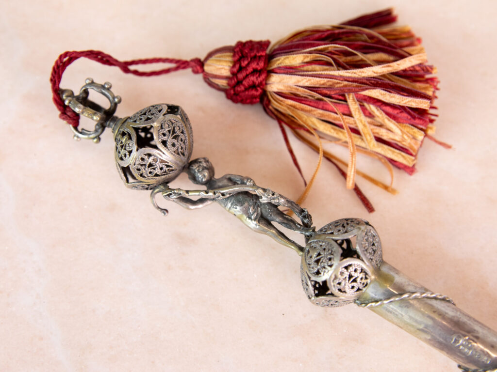 Антикварна срібна указка (яд) для читання Тори