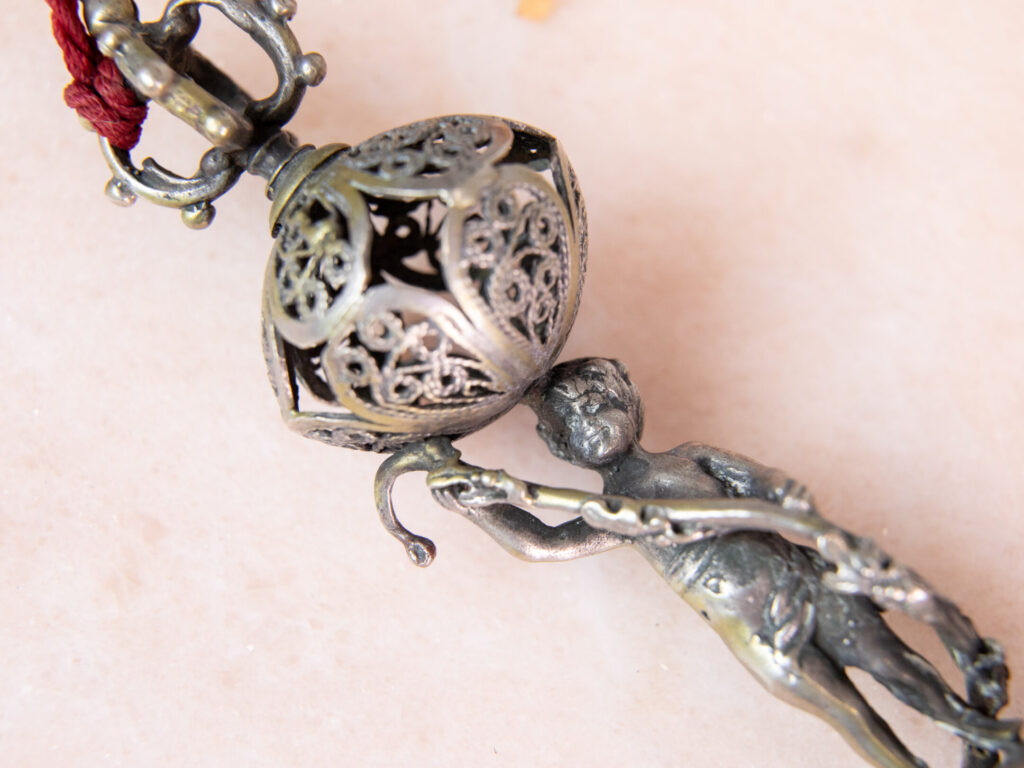 Антикварна срібна указка (яд) для читання Тори