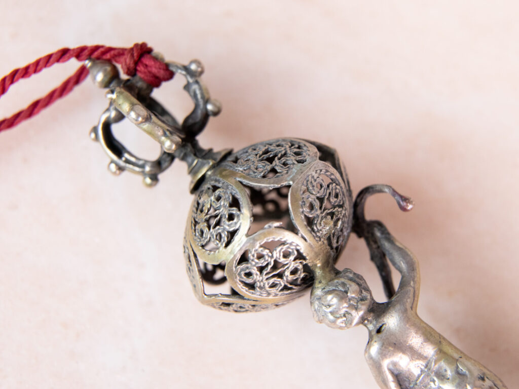 Антикварна срібна указка (яд) для читання Тори