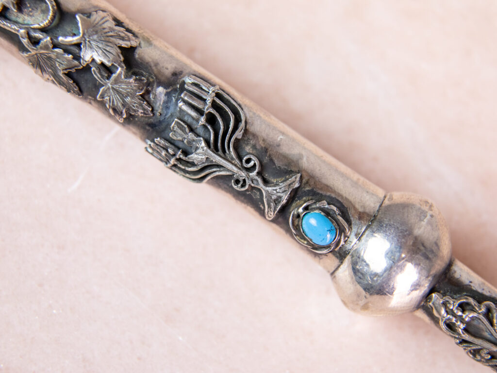 Антикварна срібна указка (яд) для читання Тори