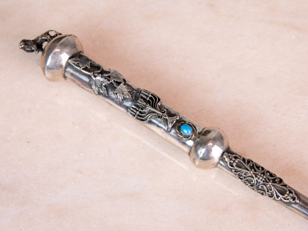 Антикварна срібна указка (яд) для читання Тори