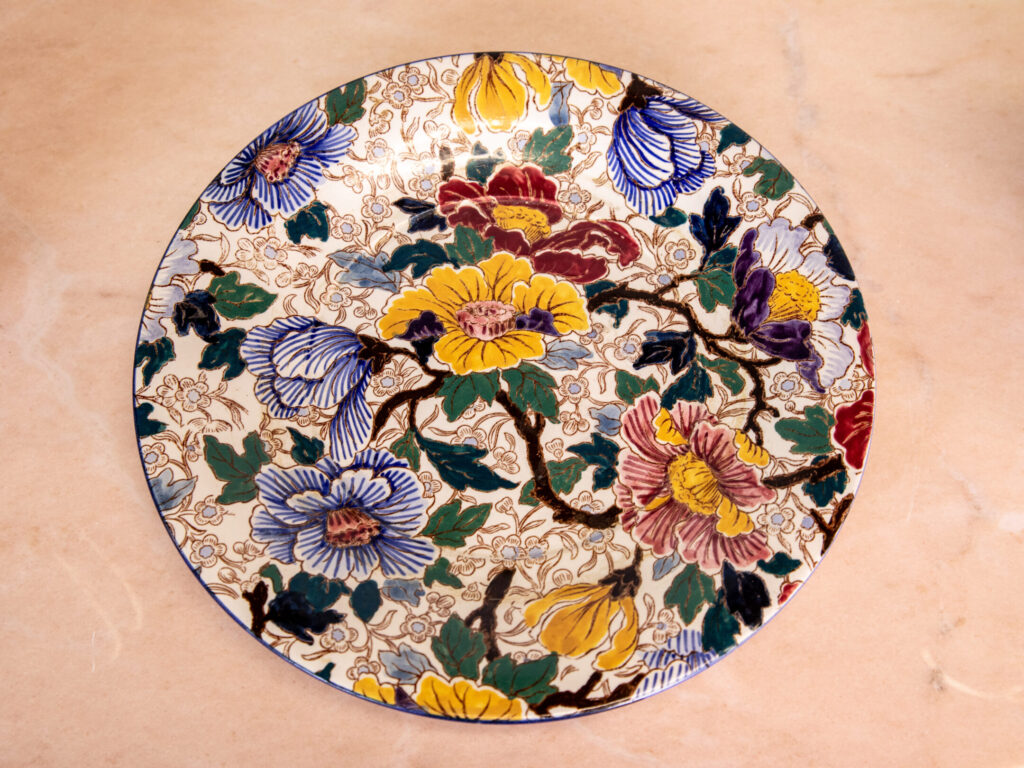 Вінтажний набір: вази та кашпо з підставкою «Pivoines», Gien