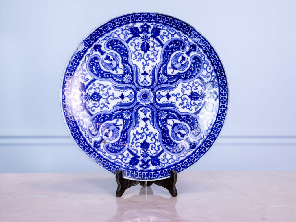 BN4A7166 Антикварна порцелянова тарілка Igezara в стилі Імарі