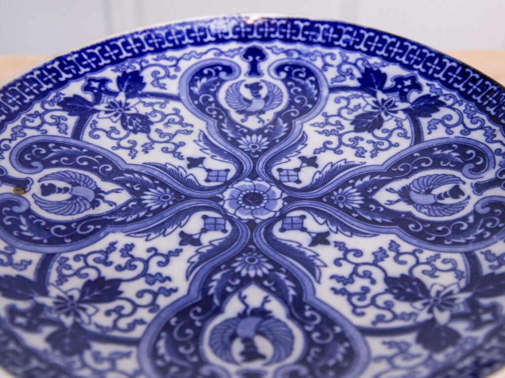 BN4A7182 Антикварна порцелянова тарілка Igezara в стилі Імарі