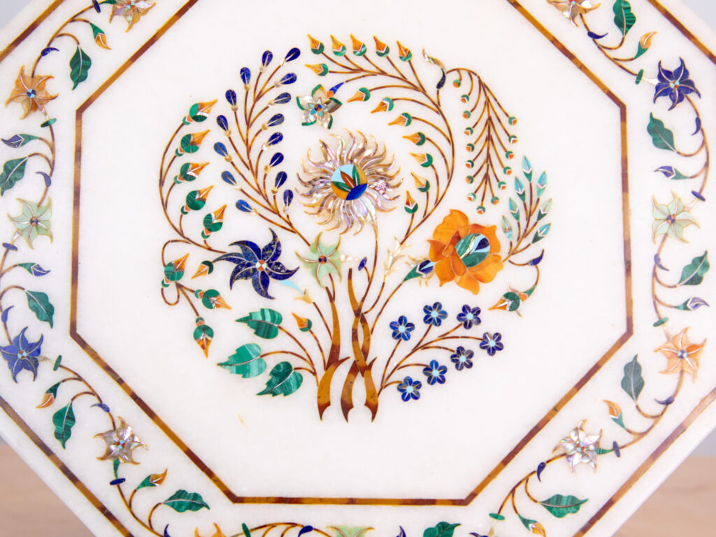 BN4A7194 Вінтажна підставка з флорентійською мозаїкою (Pietra dura)