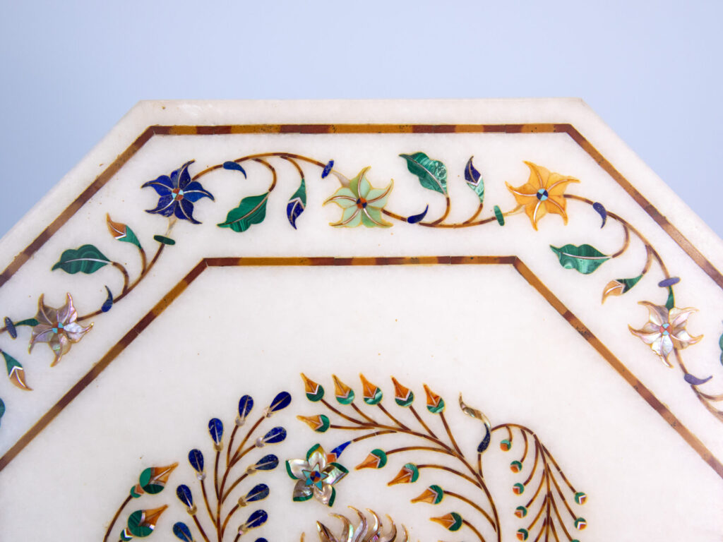 BN4A7201 Вінтажна підставка з флорентійською мозаїкою (Pietra dura)