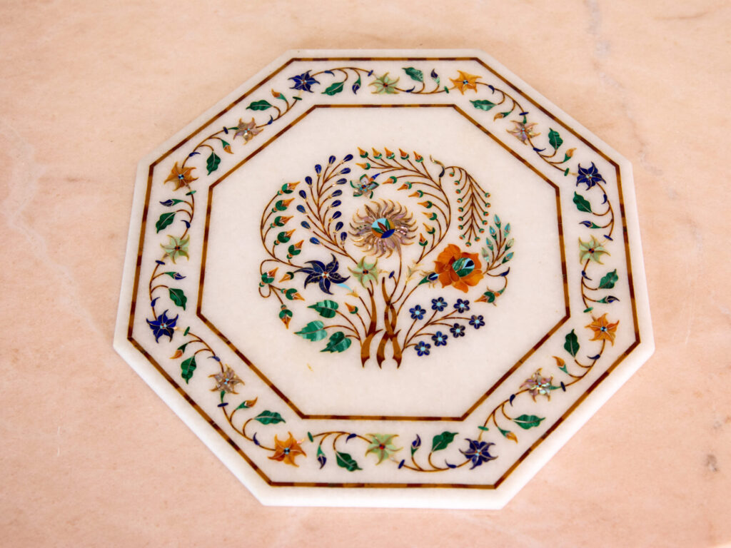 BN4A7212 Вінтажна підставка з флорентійською мозаїкою (Pietra dura)