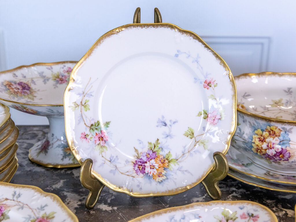 BN4A7304 Антикварний столовий сервіз Londe Limoges