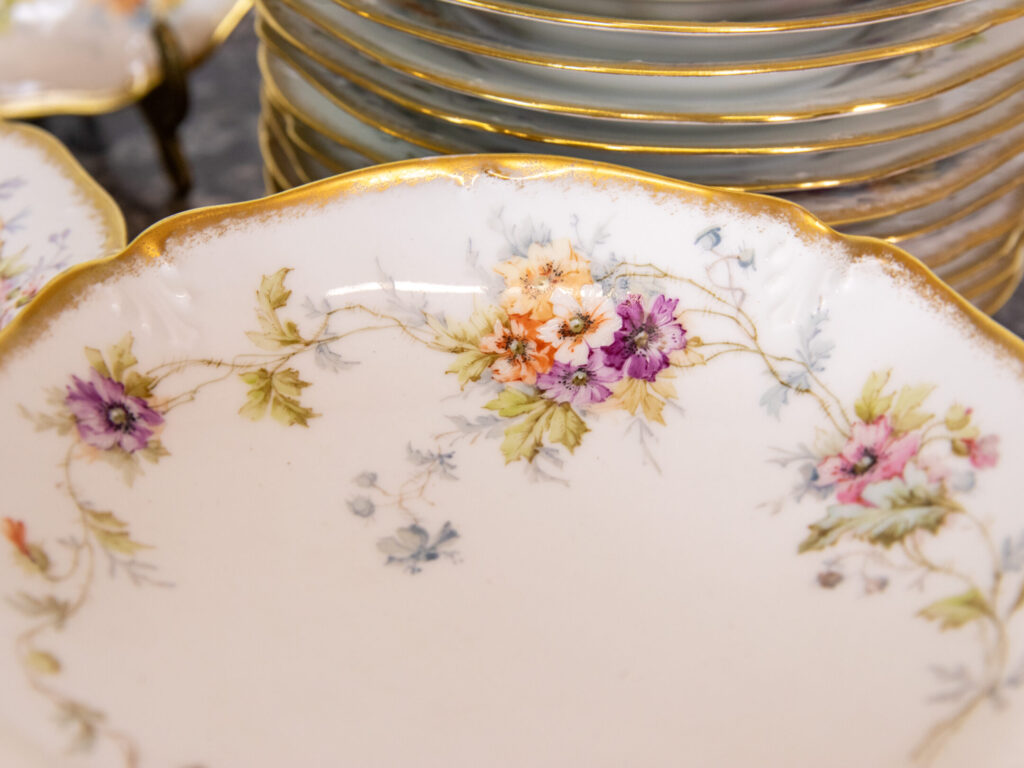 BN4A7325 Антикварний столовий сервіз Londe Limoges