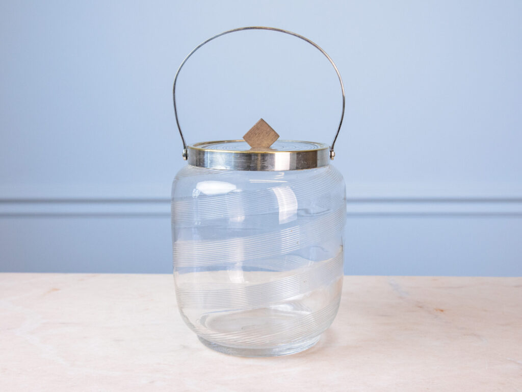 BN4A7632 Вінтажна бісквітниця