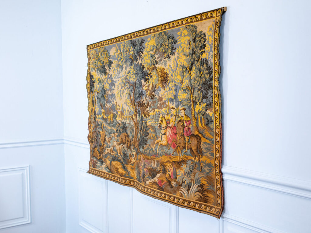 Вінтажний гобелен з мисливською сценою