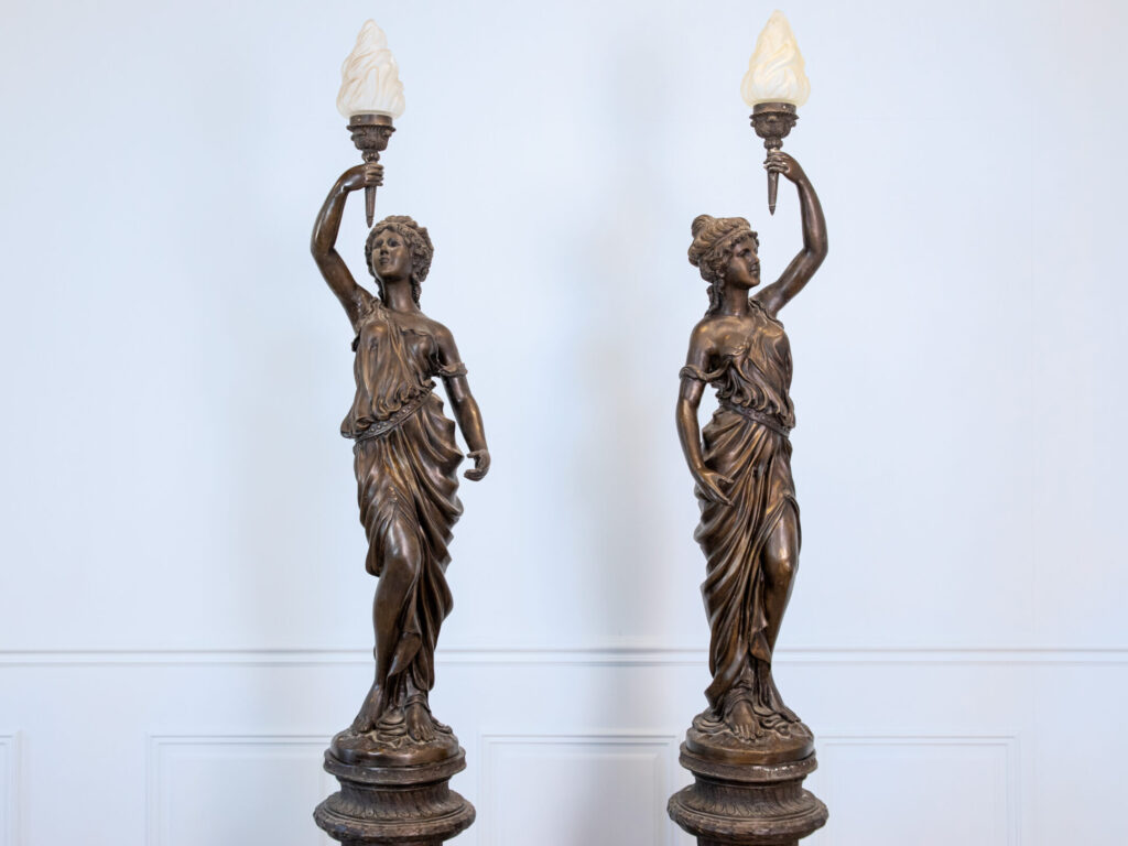 BN4A7825 Антикварні підлогові світильники