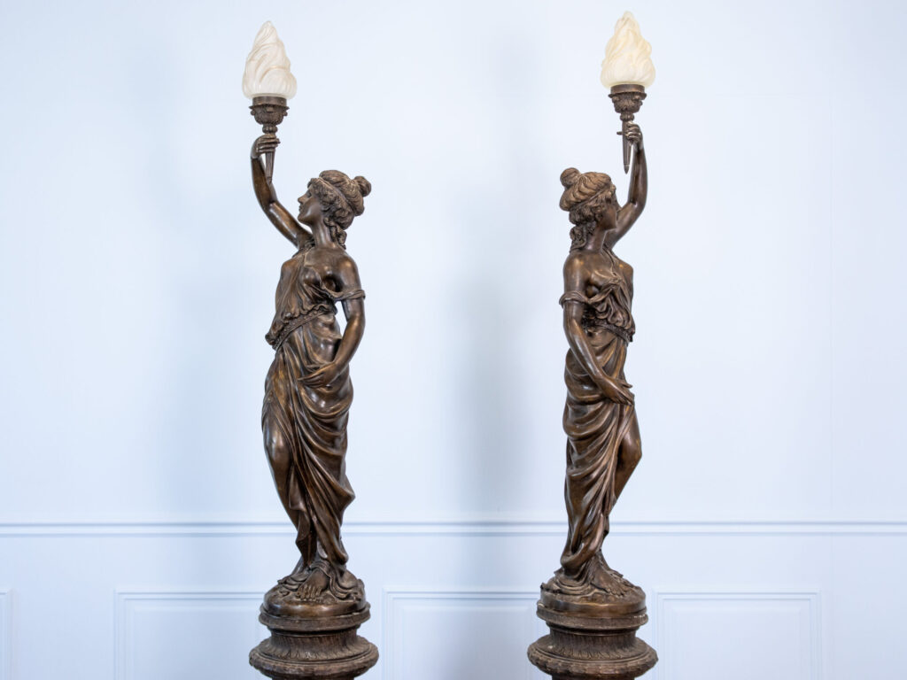 BN4A7830 Антикварні підлогові світильники