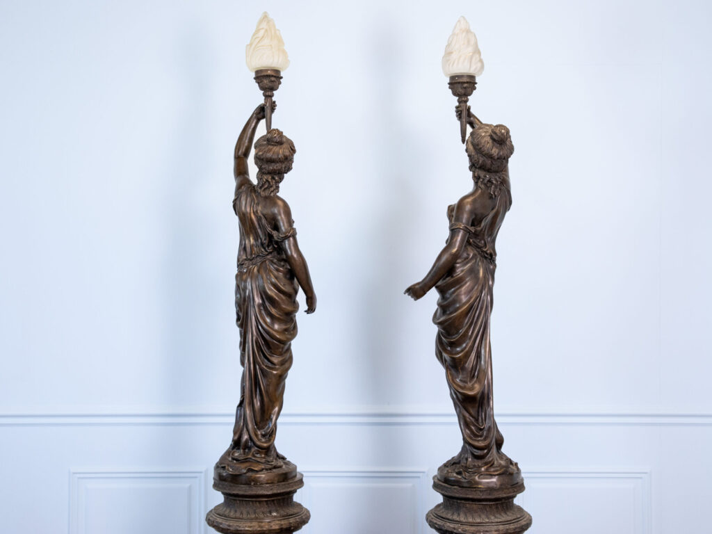 BN4A7851 Антикварні підлогові світильники